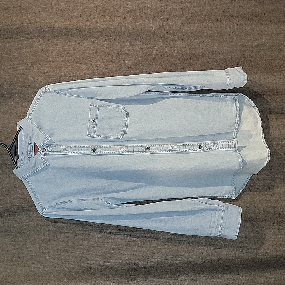 modern amusement button-up